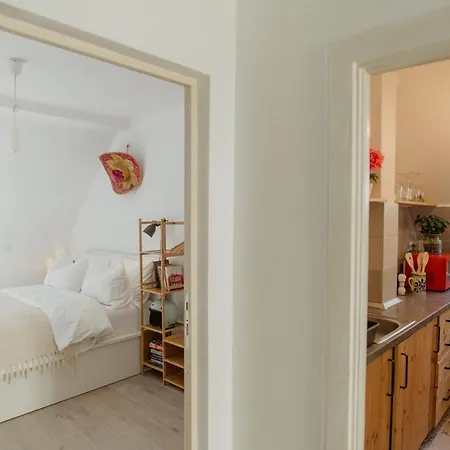 Apartment Hilltop Nest, Cozy Retreat On The Citadel Hill