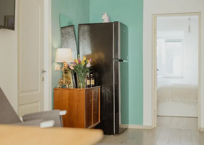 Hilltop Nest, Cozy Retreat On The Citadel Hill Apartment *