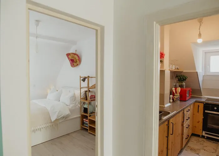 Apartment Hilltop Nest, Cozy Retreat On The Citadel Hill